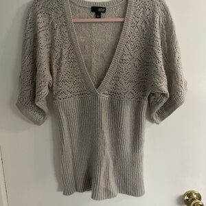 Women's Silver/Gray short sleeve sweater in size large